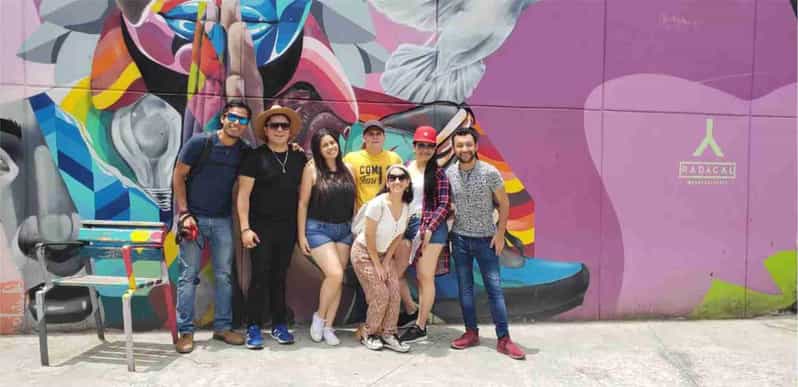 Medellín: Pablo Escobar & Comuna 13 Full-Day Tour with Lunch