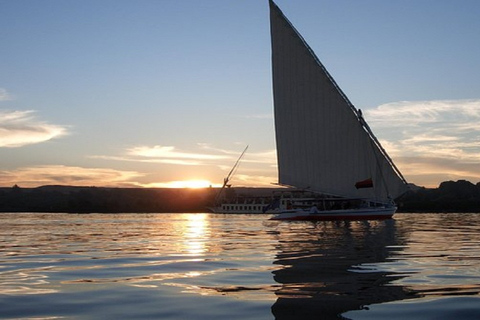 Cairo: Felucca ride on The Nile River with Meals