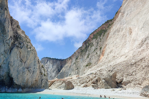 Crucero Privado a la Isla de las Tortugas, Cuevas de Keri y Mizithres