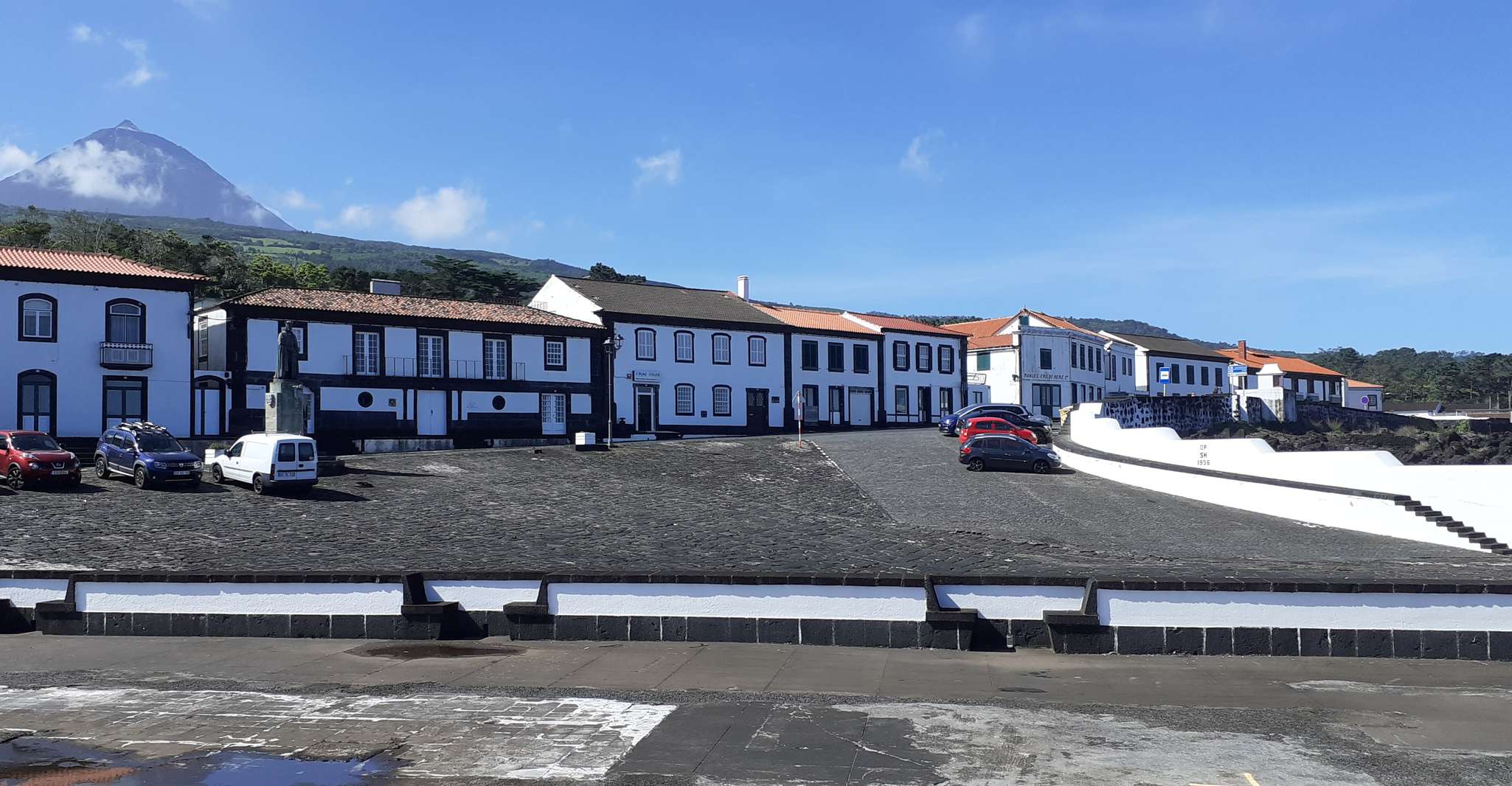 Tours on Pico Island - Cultural and Natural Landscape - Housity