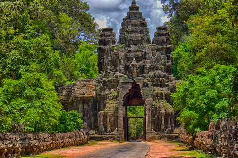 5 giorni con tutte le attrazioni imperdibili a Siem Reap5 giorni Tutti i templi imperdibili, la cascata e il villaggio galleggiante