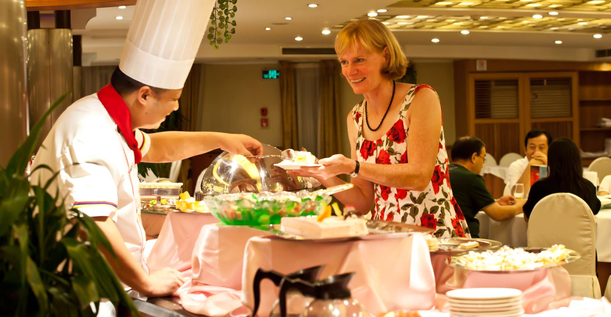 Chongqing, Yangtze River Cruise with Meals and Accommodation - Housity