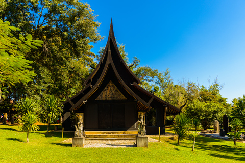 From Chiang Mai: Chiang Rai Temples Tour Private Tour with Hotel Pickup