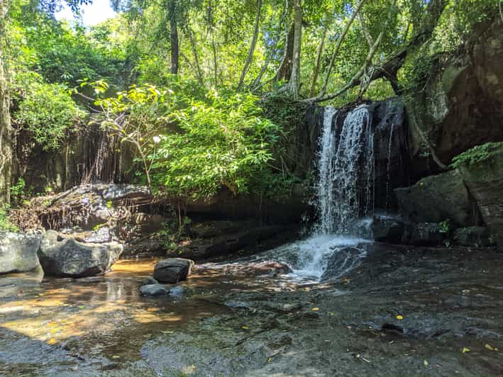 Private Bonteay Srei, Kbal Spean and Beng Mealear Tour