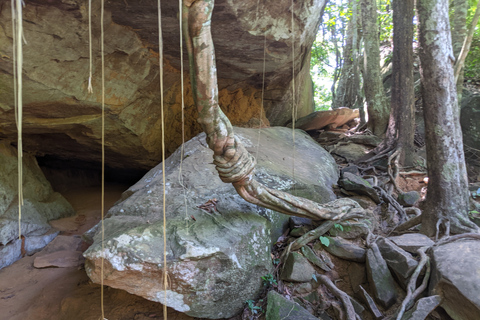 Tour particular por Bonteay Srey, Kbal Spean e Beng MealearExcursão privada a Bonteay Srey, Kbal Spean e Beng Mealear