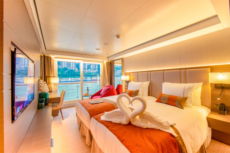 Chongqing: Yangtze River Cruise with Meals and Accommodation Deluxe Cabin on the Third Floor