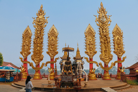 Chiang Rai : 3 temples et Triangle d'Or avec bateau à longue queueParticipez à une excursion d'une journée