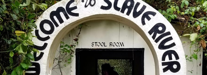 Excursion d'une journée à Assin Manso Slave River et au château de Cape Coast