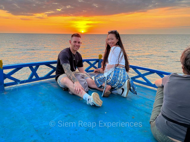 Visit Sunset tour floating village Kampong Phluk on the Tonle Sap in xian