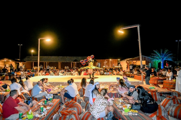 Dubai: 6-uur durende trip met VIP-diner en traditionele showDiner in de woestijn met 35 minuten durende quad.
