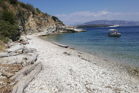 Privat upptäcktsfärd på Korfu Beach: Njut av sol och havHalvdag