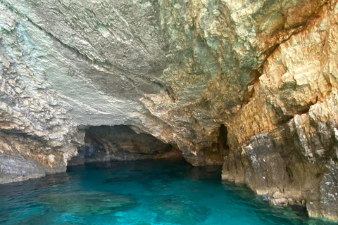 Zakynthos: Turtle Island, Cameo and Keri Caves + Transport Turtle power *more pick up locations*