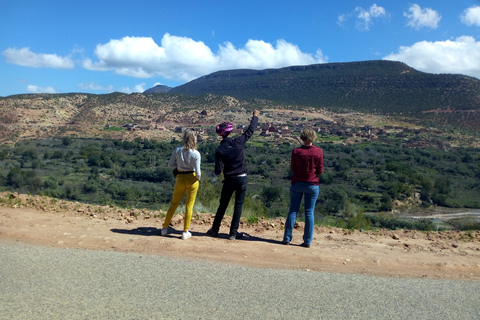 De Marrakech à la cascade d'Imlil et au désert d'Agafay, tout est compris.