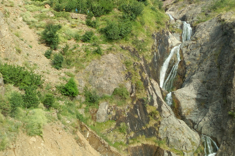 De Marrakech à la cascade d'Imlil et au désert d'Agafay, tout est compris.