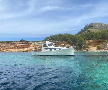 Alcudia: Traditional Wooden Boat Trip with Snorkeling