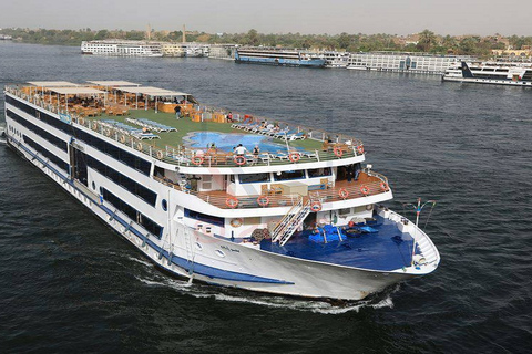 Luxor: Nilkryssning till Aswan med transferLyxfartyg