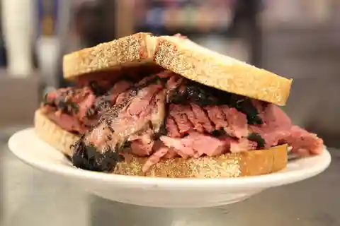 NYC: Lower East Side Devour Food & History Walking Tour