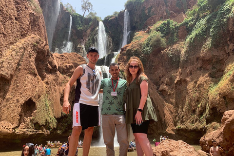 Marrakech : Randonnée guidée et excursion en bateau aux cascades d'Ouzoud