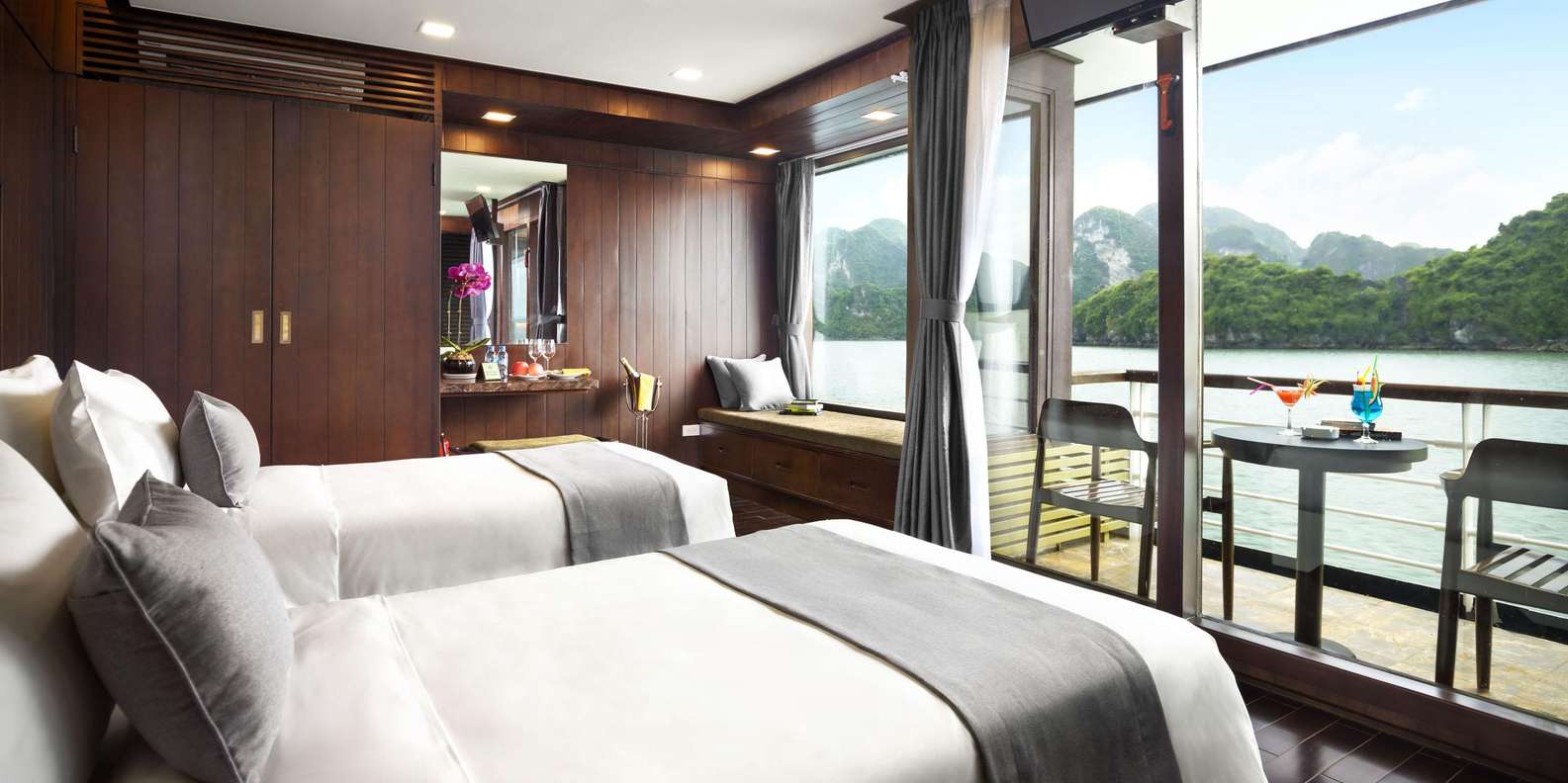 Halong Bay cruise — photo 30