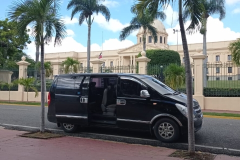 Aéroport de Santo Domingo (SDQ) : Transfert vers les hôtels d'Uvero AltoUvero Alto : Transfert aller simple vers l'aéroport de Santo Domingo (SDQ)