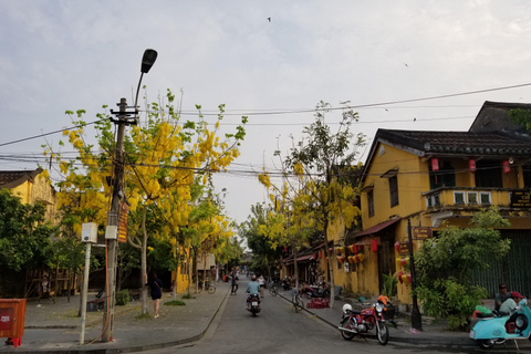 Discover the UNESCO Heritage of Hoi An: Walking & River boat Discover the UNESCO Heritage of Hoi An: Walking & River boat