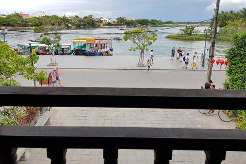 Discover the UNESCO Heritage of Hoi An: Walking & River boat Discover the UNESCO Heritage of Hoi An: Walking & River boat