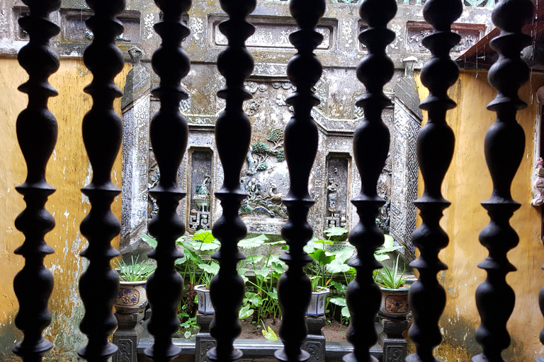 Discover the UNESCO Heritage of Hoi An: Walking & River boat Discover the UNESCO Heritage of Hoi An: Walking & River boat