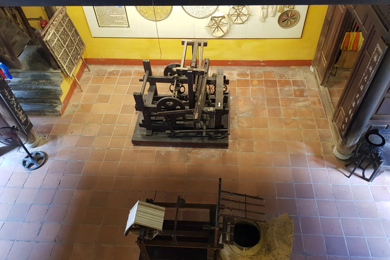 Discover the UNESCO Heritage of Hoi An: Walking & River boat Discover the UNESCO Heritage of Hoi An: Walking & River boat