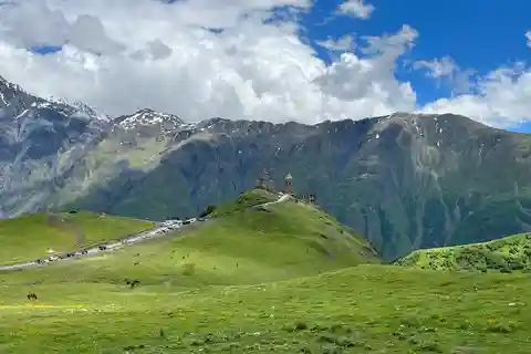 Kazbegi Day Trip (Jinvali, Ananuri, Gudauri, Gergeti church)