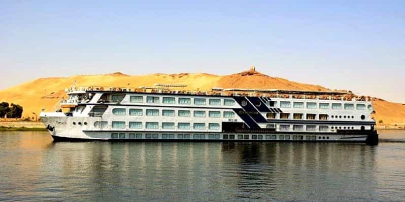 Luxor to Cairo: A Brit's 15-Day Expedition Across Egypt - Cruising the Nile