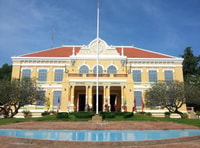 Battambang Tuk-Tuk,Bamboo Train, Killing & Bat Caves, Sunset - Housity