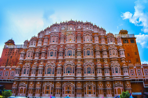 Tour privato di un giorno intero della città rosa di Jaipur con guida e pick-upTour in auto con autista e guida