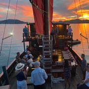 Hua Hin: Siamtara Sunset Sailing Dinner Cruise with Pickup