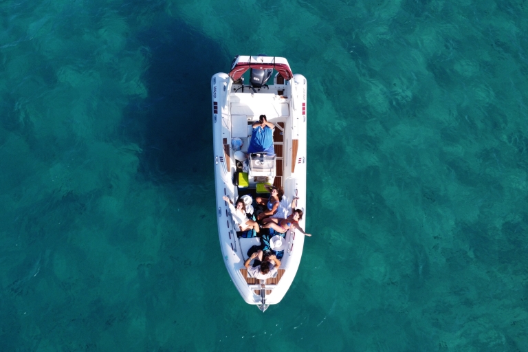 Desde Kissamos: Crucero Privado por la Laguna de Balos y GramvousaBalos y la isla de Gramvousa - crucero en lancha rápida de 5 metros