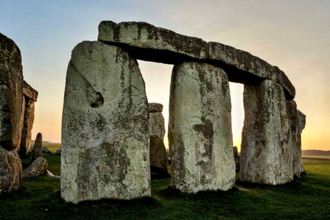 Au départ de Londres : excursion privée d'une journée à Stonehenge et Bath