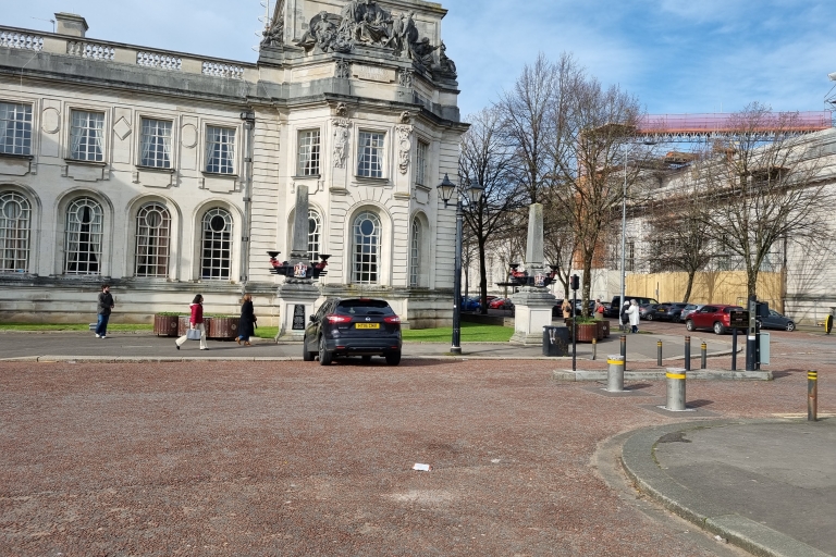 Cardiff self-guided walking tour and scavenger hunt