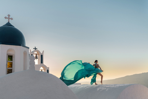 Sesión de fotos con vestido volador en Santorini: Paquete exprés