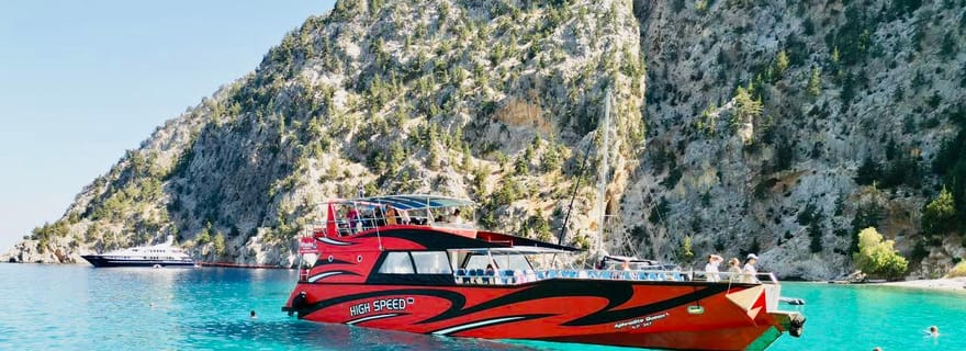 Rhodes : bateau à grande vitesse pour l'île de Symi et la baie de Saint-Georges