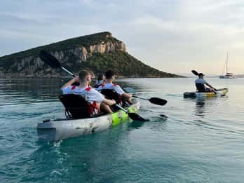 Kayak tour in Cala Moresca - Aperitif and Dolphin watching
