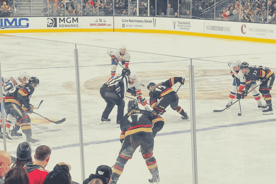 Las Vegas: Vegas Golden Knights Eishockey Spiel Ticket. Foto: GetYourGuide Las Vegas: Vegas Golden Knights Eishockey Spiel Ticket. Foto: GetYourGuide