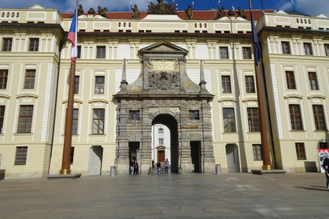 Visite guidée du château de Prague et chasse au trésorVisite guidée du Château de Prague et chasse au trésor