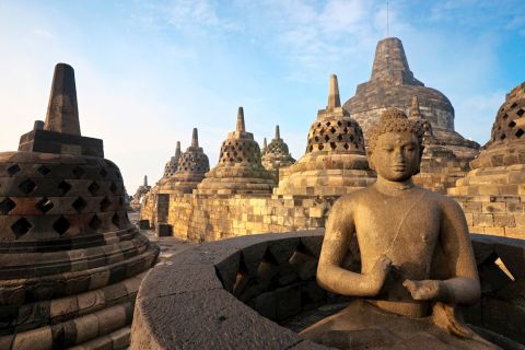 Yogyakarta: Borobudur Climb to the Top and Prambanan Tour