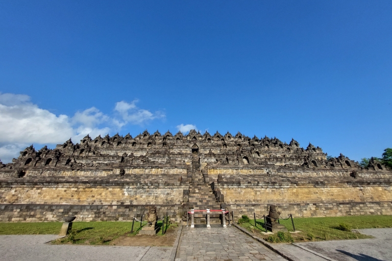 Inclusief tickets: Borobudur klim naar de top en PrambananInclusief tickets: Borobudur Climb The Top en Prambanan-tempel