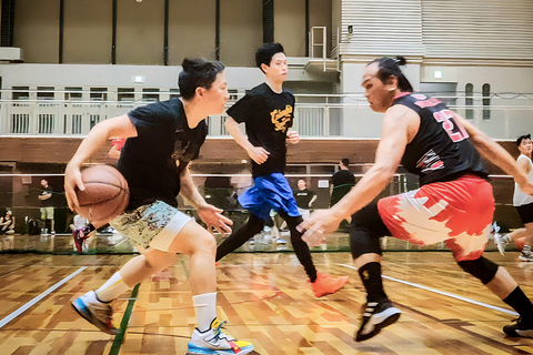 Basket a Osaka con giocatori locali!