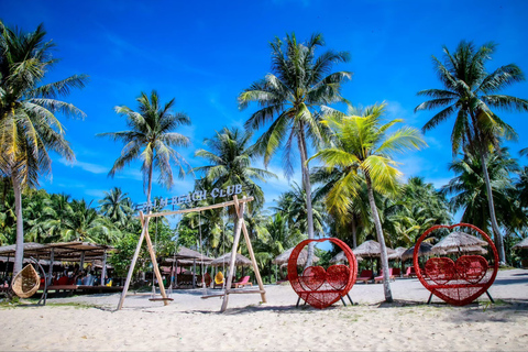 Phuket: James Bond and Laem Haad Beach by Speedboat