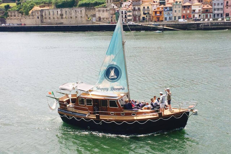 Porto: 6 Bridges of Douro Classic boat tour Porto : Classic boat Cruise on the Douro River