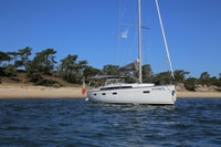 Cascais, Tour in barca a vela con drink - Hizvo