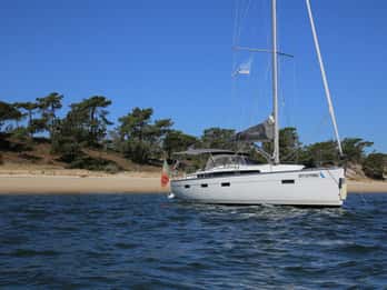 Cascais: Zeiltocht met drankje