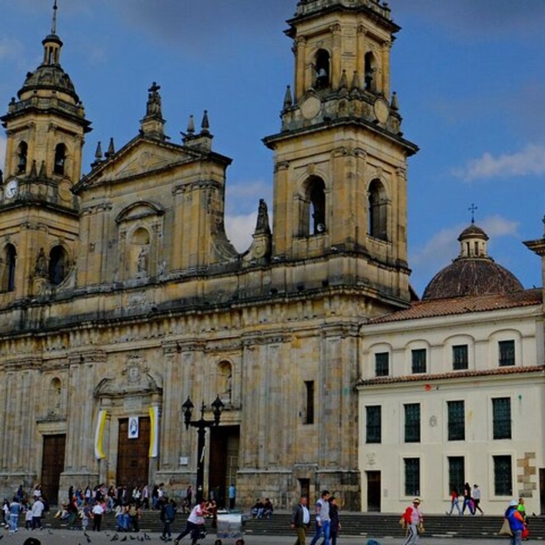 Colagem de mídia