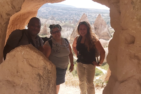 Wandeltocht van een hele dag met hoogtepunten in CappadociëRondleiding Engels, Frans